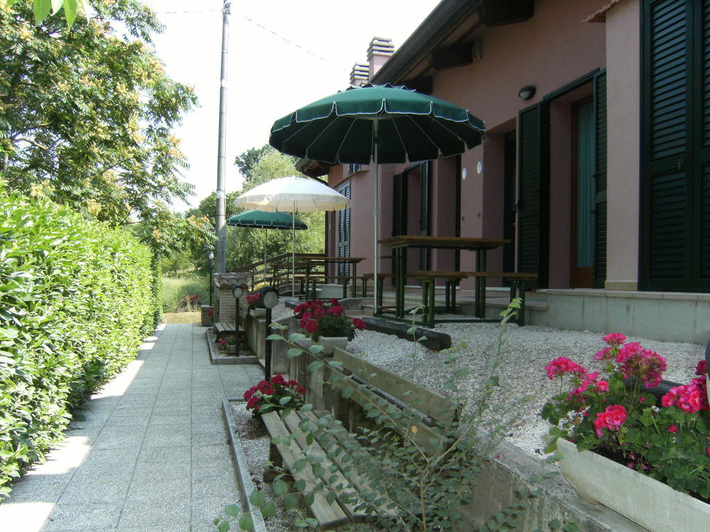 Country House Angelo Blu อูร์บาเนีย ภายนอก รูปภาพ