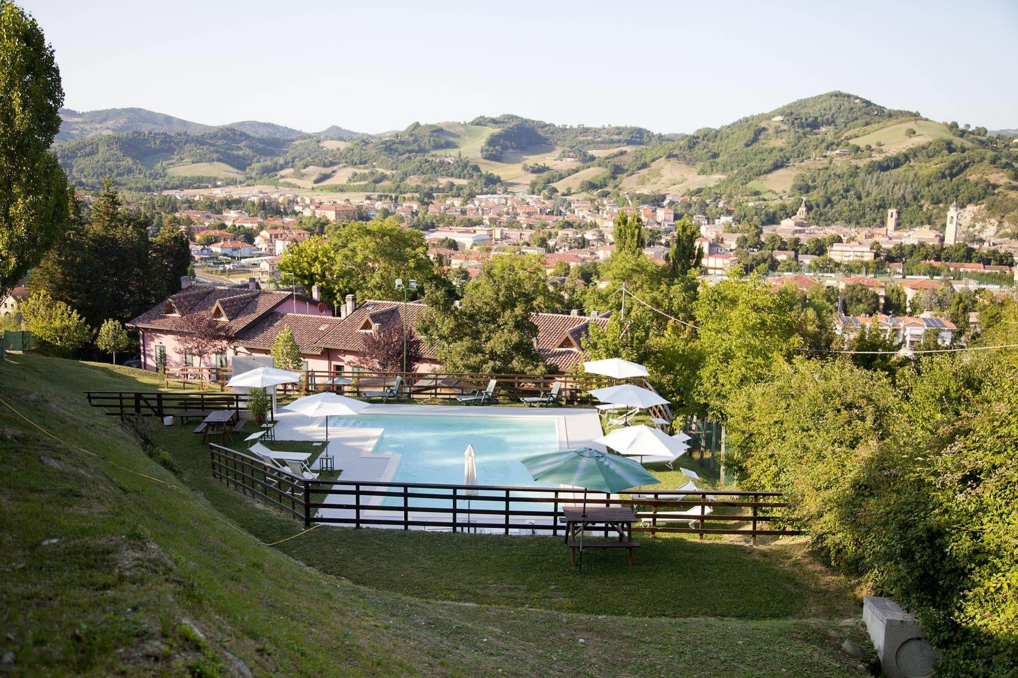 Country House Angelo Blu อูร์บาเนีย ภายนอก รูปภาพ